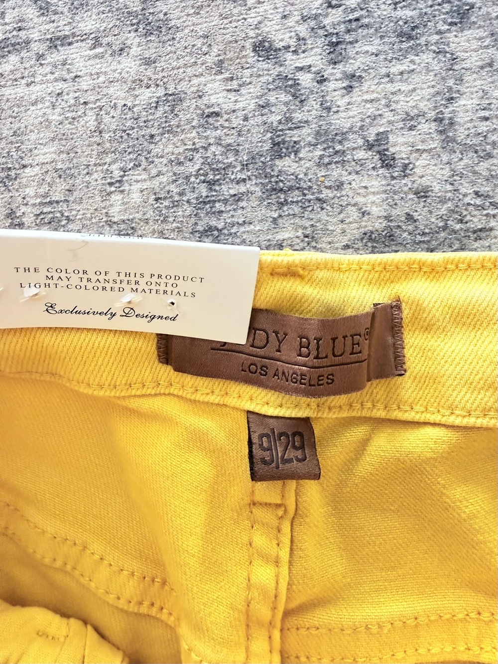 NWT-Judy Blue Vibrant Yellow High Rise, Cropped, Raw Hem Jeans Sz 9/29 - Picture 8 of 14